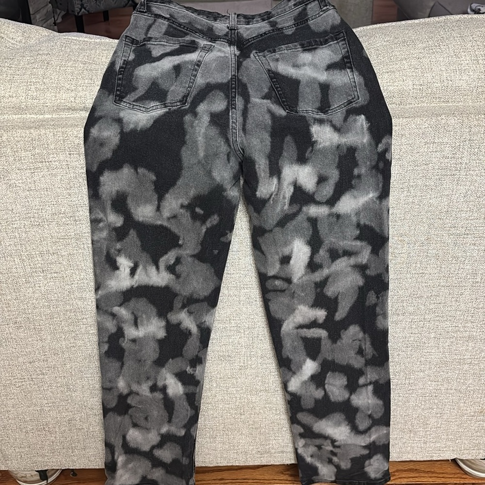 Ladies Size 4 - Camouflage Gray Denim Pants